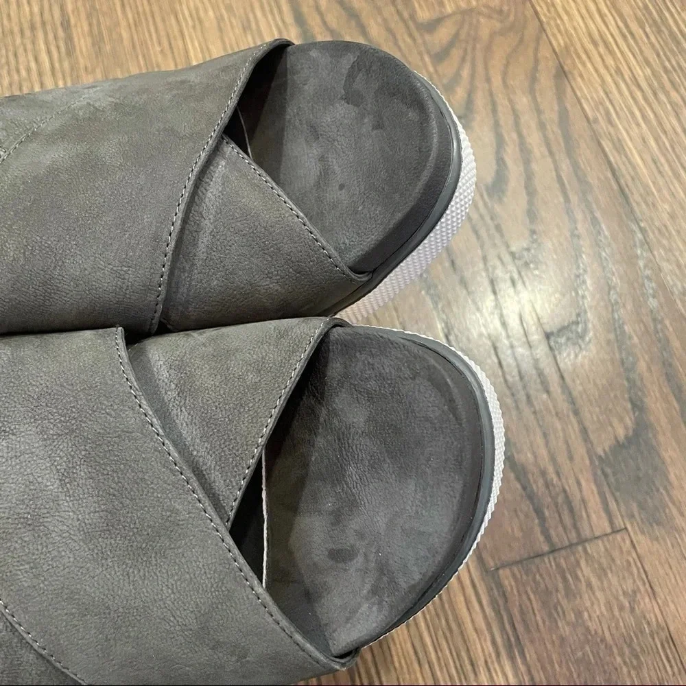 Eileen Fisher “Good” Leather Wedge Platform Sandal 8.5 Crisscross Graphite